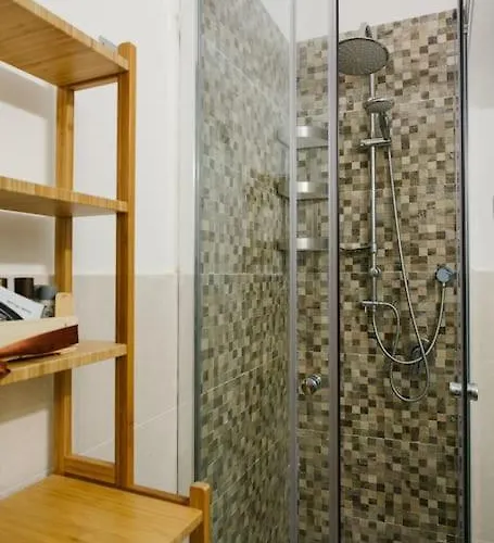 Giudecca Mia Daire *